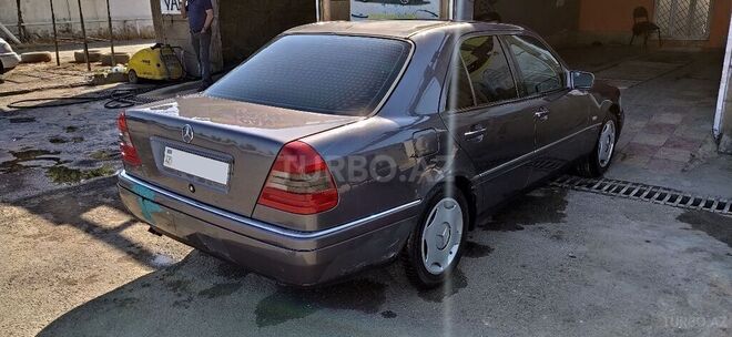 Mercedes C 180 1995, 316,000 km - 1.8 l - Bakı