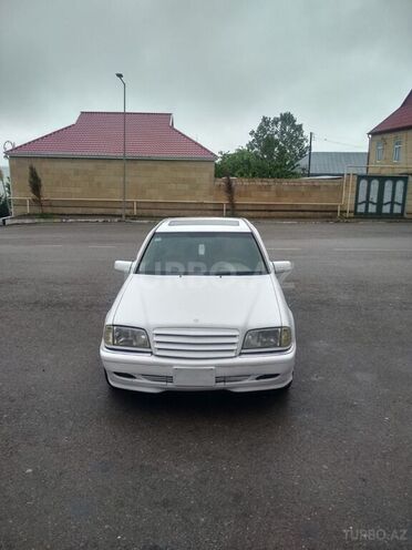 Mercedes C 230 1999, 300,000 km - 2.3 l - Şamaxı