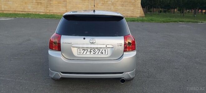 Toyota Corolla 2005, 235,000 km - 1.4 l - Bakı