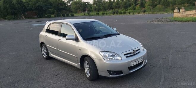 Toyota Corolla 2005, 235,000 km - 1.4 l - Bakı