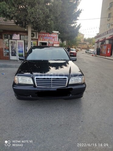 Mercedes C 220 1997, 232,537 km - 2.2 l - Bakı