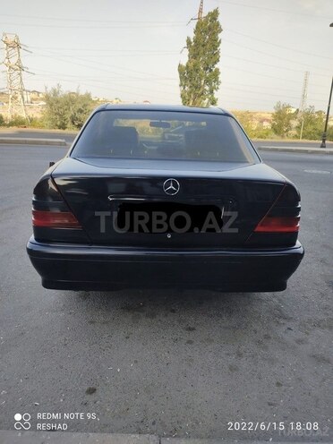 Mercedes C 220 1997, 232,537 km - 2.2 l - Bakı