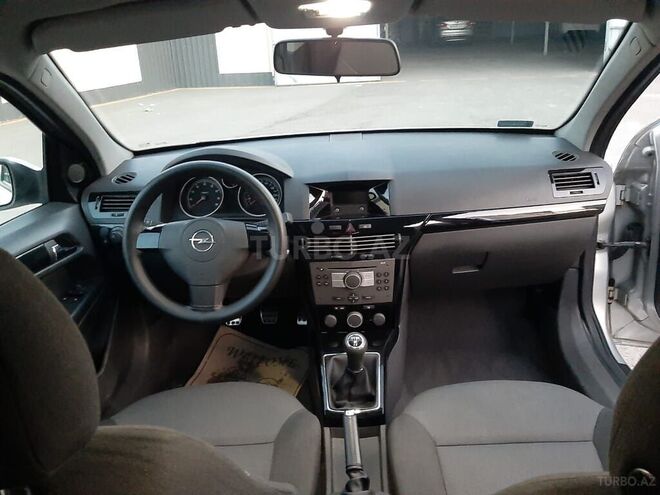 Opel Astra 2006, 179,000 km - 1.4 l - Gəncə