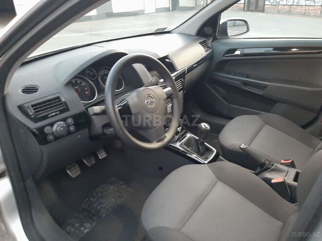 Opel Astra 2006, 179,000 km - 1.4 l - Gəncə