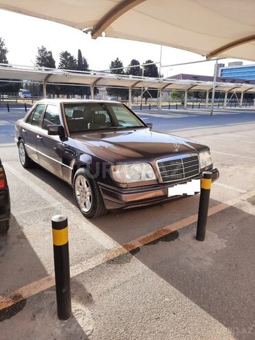 Mercedes E 200 1993, 440,000 km - 2.0 л - Bakı