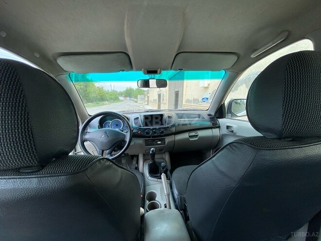 Mitsubishi L200 2008, 300,000 km - 2.5 l - Bakı