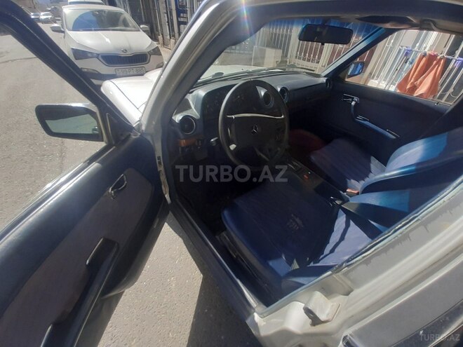 Mercedes E 280 1980, 190,000 km - 2.8 l - Bakı