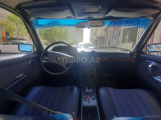Mercedes E 280 1980, 190,000 km - 2.8 l - Bakı
