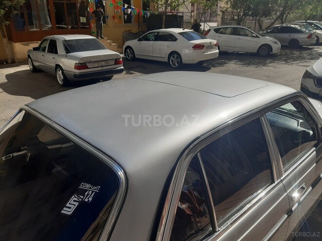 Mercedes E 280 1980, 190,000 km - 2.8 l - Bakı
