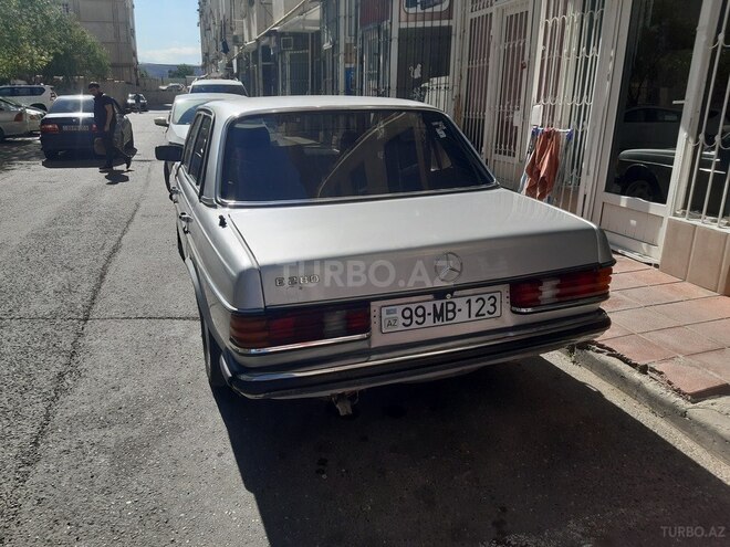 Mercedes E 280 1980, 190,000 km - 2.8 l - Bakı