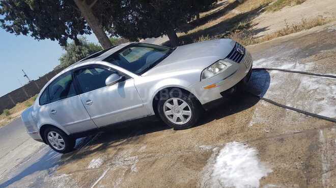 Volkswagen Passat 2003, 300,000 km - 1.8 л - Bakı