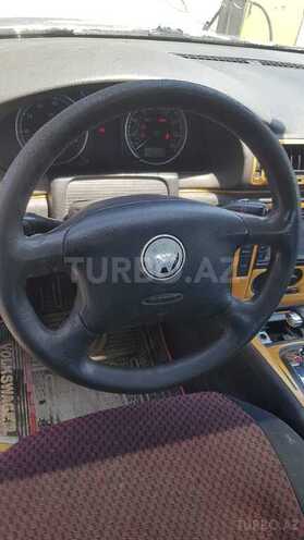 Volkswagen Passat 2003, 300,000 km - 1.8 л - Bakı
