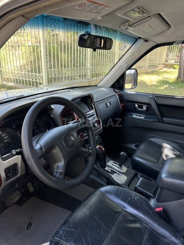 Mitsubishi Pajero 2004, 250,000 km - 3.2 l - Bakı