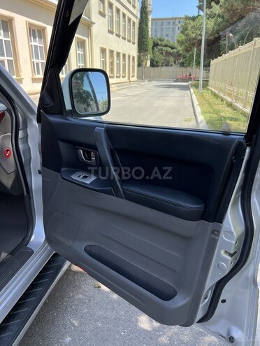 Mitsubishi Pajero 2004, 250,000 km - 3.2 l - Bakı