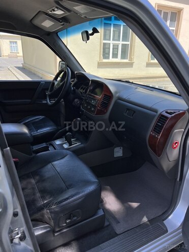 Mitsubishi Pajero 2004, 250,000 km - 3.2 l - Bakı