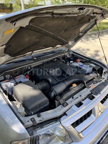 Mitsubishi Pajero 2004, 250,000 km - 3.2 l - Bakı