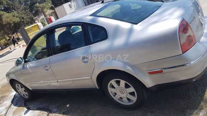 Volkswagen Passat 2003, 300,000 km - 1.8 л - Bakı