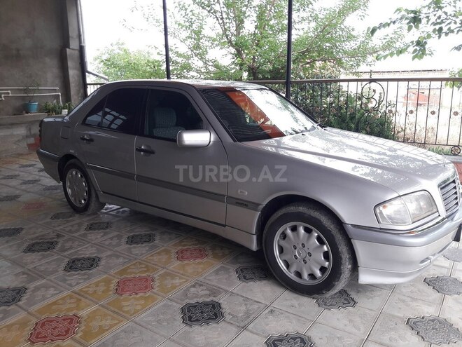 Mercedes C 240 1997, 297,986 km - 2.4 l - Tovuz