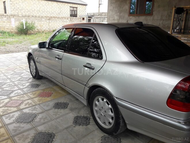 Mercedes C 240 1997, 297,986 km - 2.4 l - Tovuz