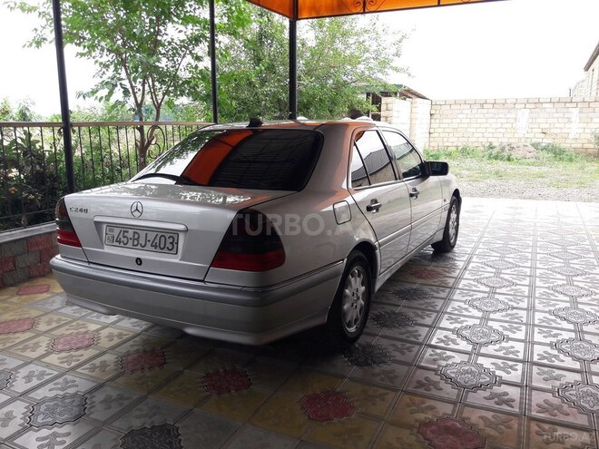 Mercedes C 240 1997, 297,986 km - 2.4 l - Tovuz