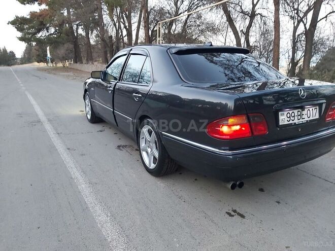 Mercedes E 240 1998, 237,000 km - 2.4 l - Tovuz