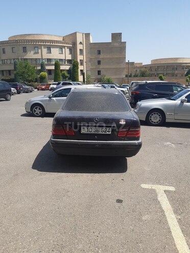 Mercedes E 230 1996, 430,000 km - 2.3 l - Bakı