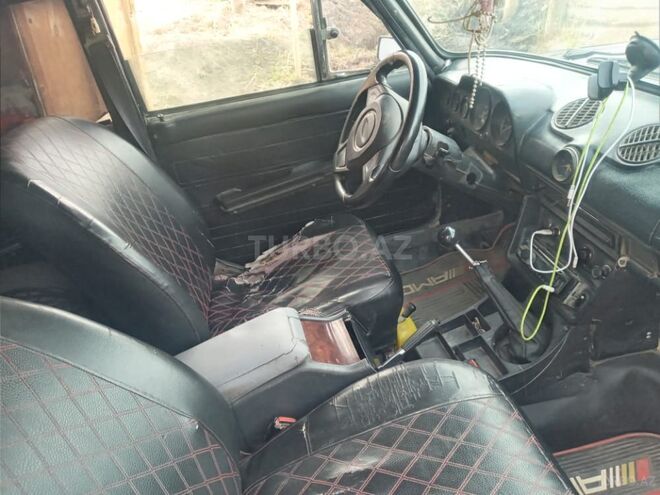 LADA (VAZ) 2106 1989, 800,000 km - 1.5 л - Salyan