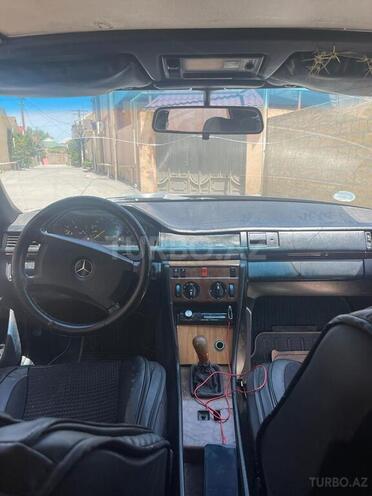 Mercedes E 250 1990, 394,448 km - 2.5 л - Bakı