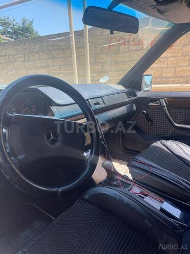 Mercedes E 250 1990, 394,448 km - 2.5 л - Bakı