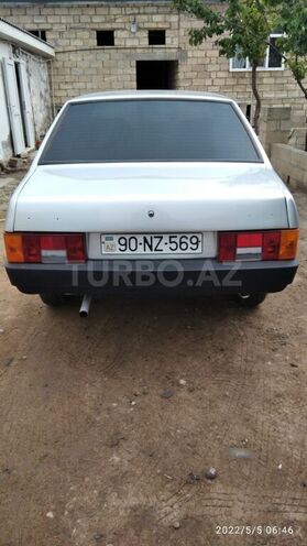 LADA (VAZ) 21099 2004, 280,000 km - 1.5 l - Salyan