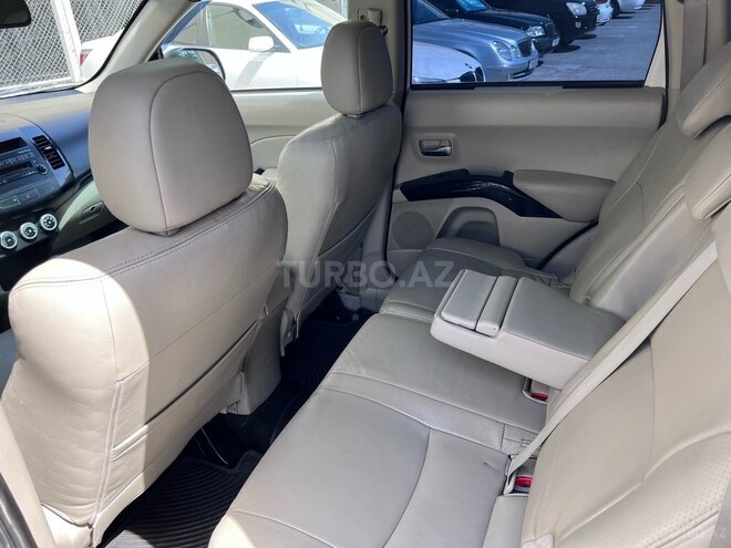 Mitsubishi Outlander 2008, 185,000 km - 3.0 l - Bakı