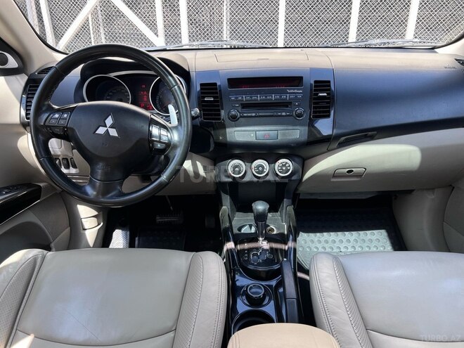 Mitsubishi Outlander 2008, 185,000 km - 3.0 l - Bakı