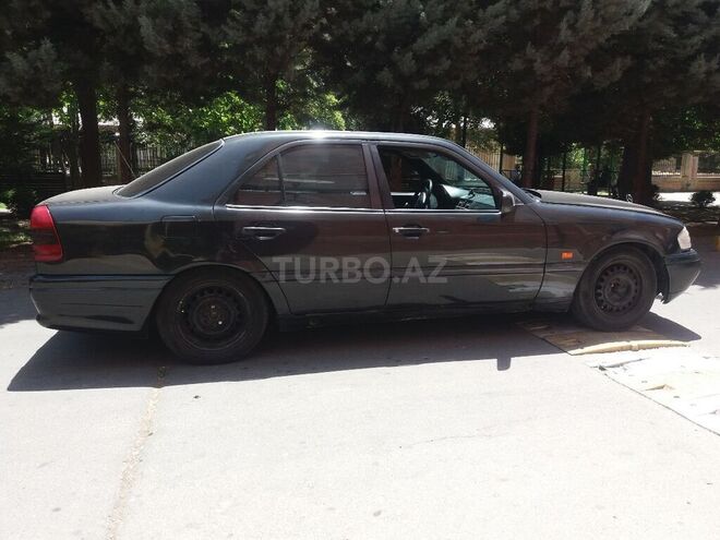 Mercedes C 220 1994, 423,568 km - 2.2 l - Bakı