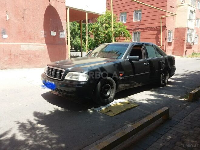Mercedes C 220 1994, 423,568 km - 2.2 l - Bakı