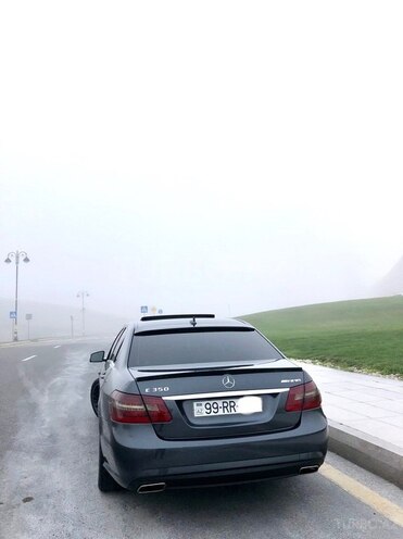 Mercedes E 350 2010, 255,500 km - 3.5 l - Bakı