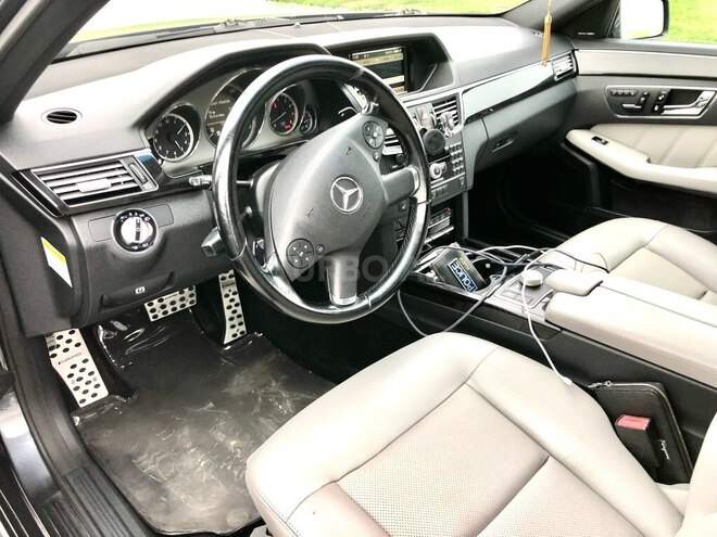 Mercedes E 350 2010, 255,500 km - 3.5 l - Bakı