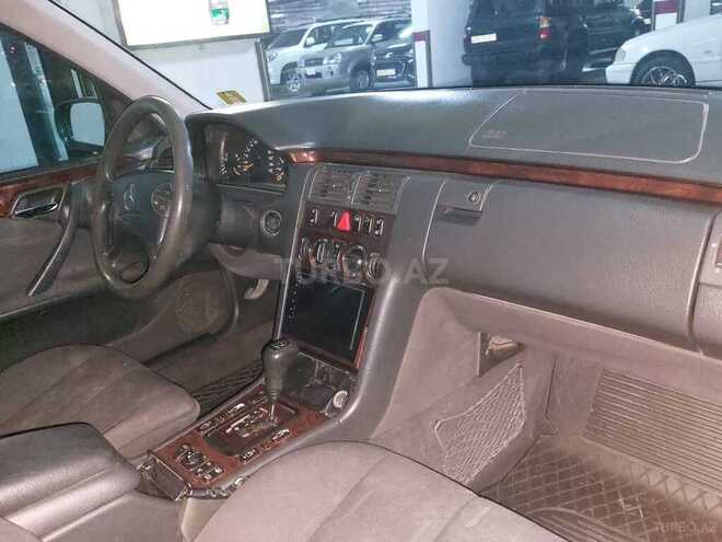 Mercedes E 200 2000, 333,000 km - 2.0 l - Bakı