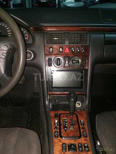 Mercedes E 200 2000, 333,000 km - 2.0 l - Bakı