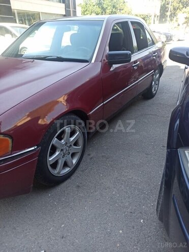 Mercedes C 220 1994, 130,000 km - 2.2 л - Bakı