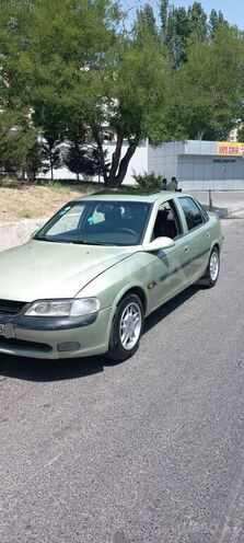 Opel Vectra 1996, 445,680 km - 1.6 l - Sumqayıt