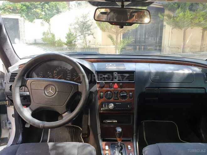 Mercedes C 220 1996, 282,056 km - 2.2 l - Bakı