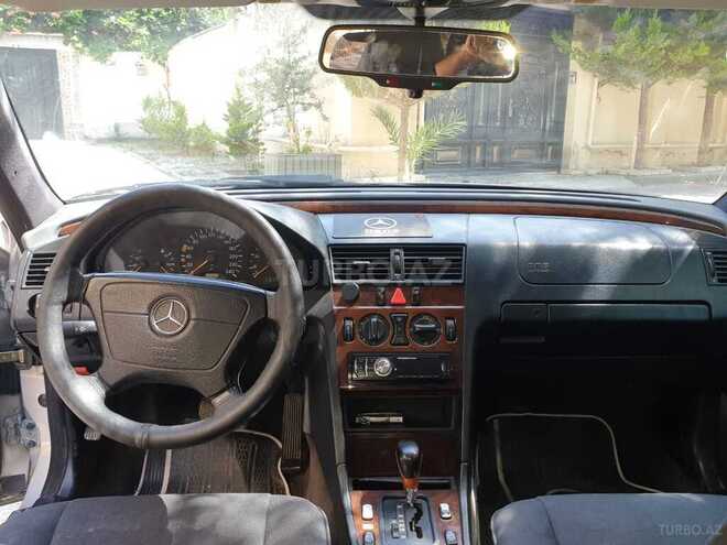 Mercedes C 220 1996, 282,056 km - 2.2 l - Bakı