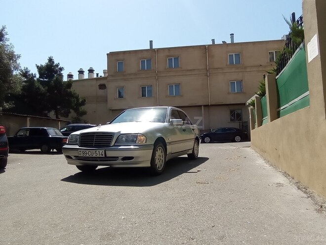 Mercedes C 220 1999, 410,000 km - 2.2 l - Bakı