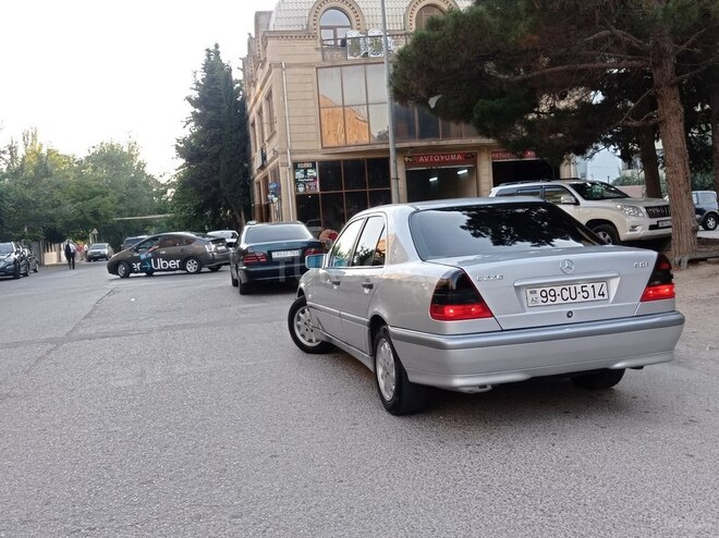 Mercedes C 220 1999, 410,000 km - 2.2 l - Bakı