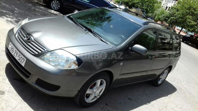 Toyota Corolla 2005, 264,000 km - 1.4 l - Sumqayıt