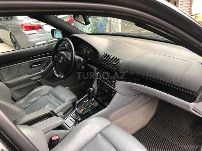 BMW 525 2001, 278,000 km - 2.5 l - Bakı