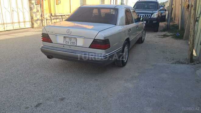 Mercedes E 200 1995, 458,000 km - 2.0 л - Bakı
