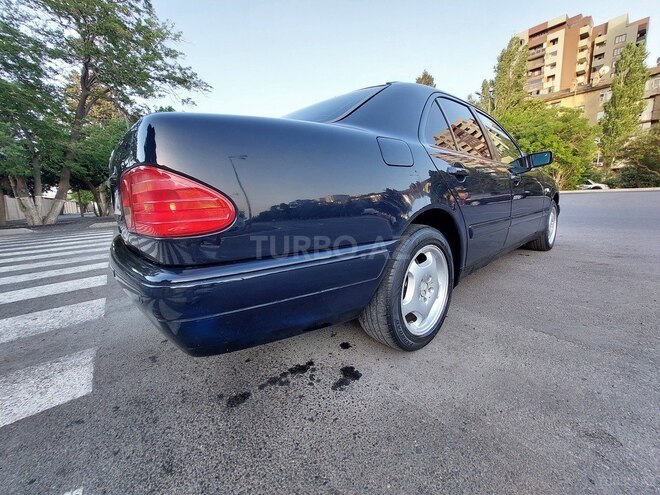 Mercedes E 200 1999, 361,000 km - 2.0 l - Bakı