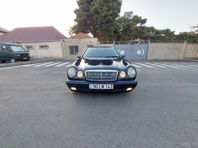 Mercedes E 200 1999, 361,000 km - 2.0 l - Bakı