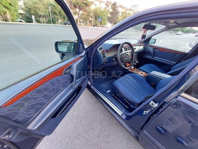 Mercedes E 200 1999, 361,000 km - 2.0 l - Bakı